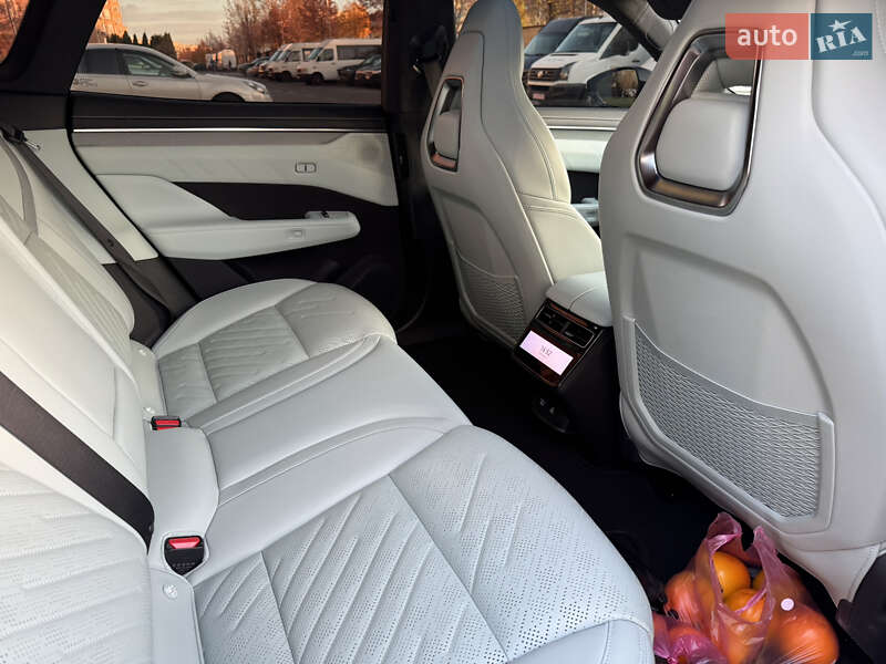 Позашляховик / Кросовер Zeekr 001 2024 в Києві