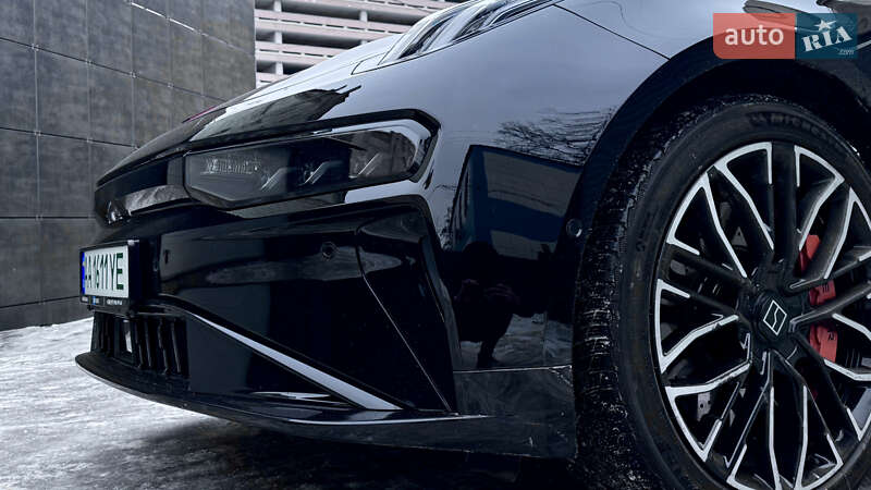 Позашляховик / Кросовер Zeekr 001 2024 в Києві