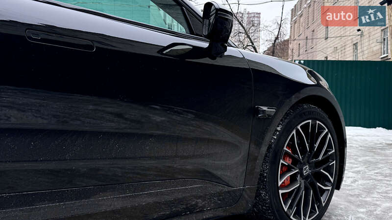 Позашляховик / Кросовер Zeekr 001 2024 в Києві