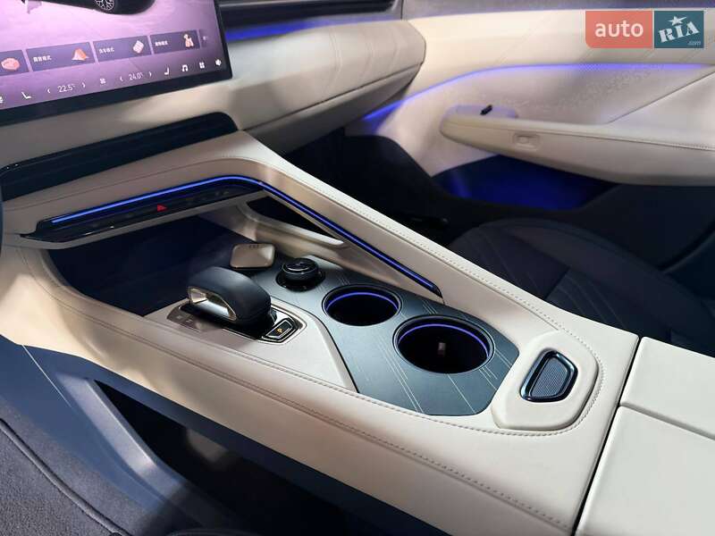 Внедорожник / Кроссовер Zeekr 001 2024 в Киеве