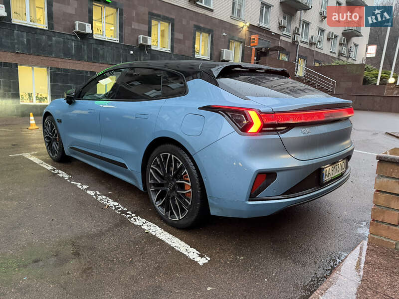 Внедорожник / Кроссовер Zeekr 001 2025 в Киеве