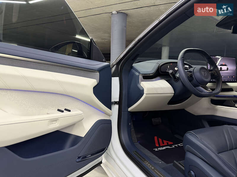 Внедорожник / Кроссовер Zeekr 001 2024 в Одессе