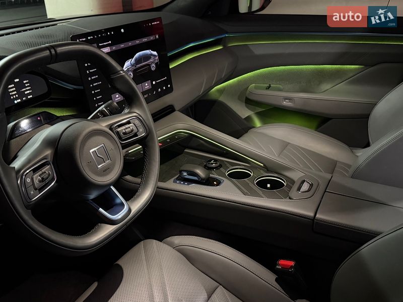 Позашляховик / Кросовер Zeekr 001 2024 в Києві