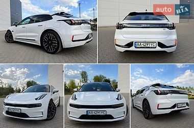 Позашляховик / Кросовер Zeekr 001 2022 в Києві