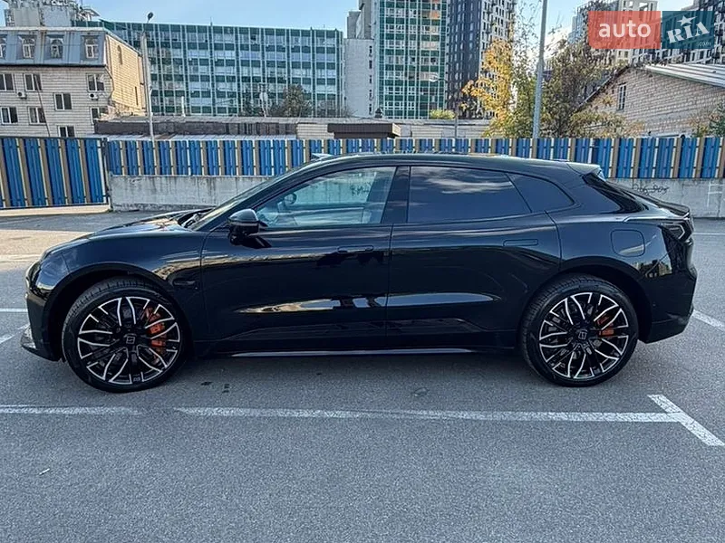 Zeekr 001