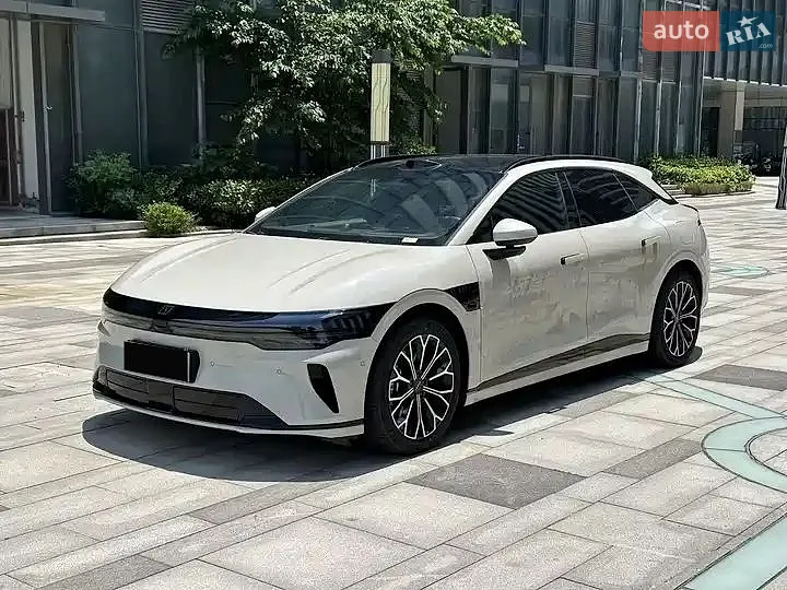 Zeekr 007 GT 2025