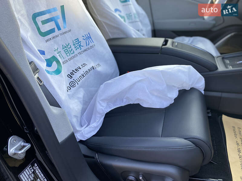 Седан Zeekr 007 2024 в Тернополе