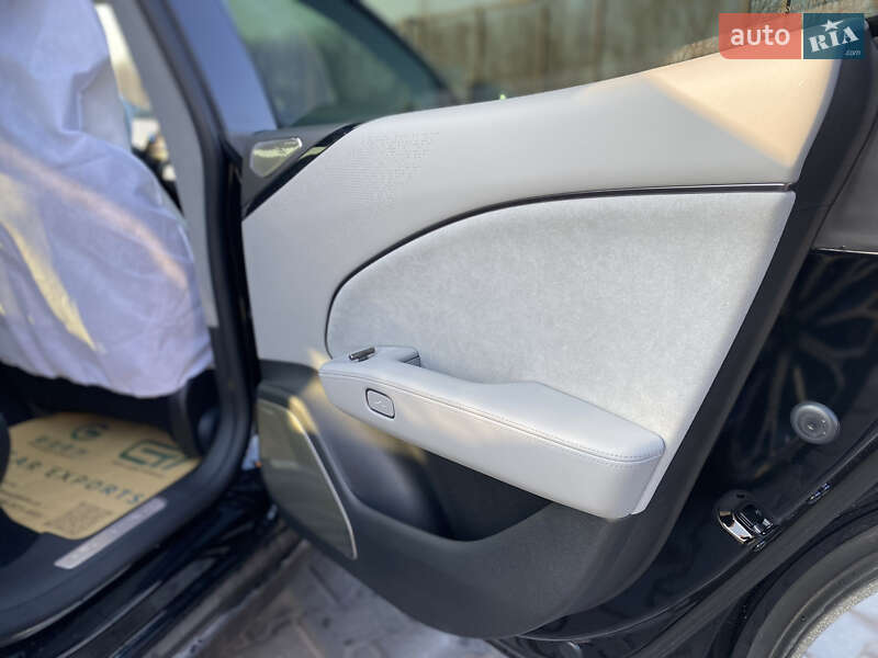 Седан Zeekr 007 2024 в Тернополе