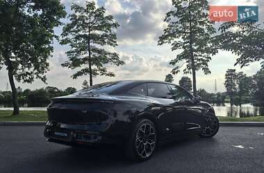 Седан Zeekr 007 2024 в 