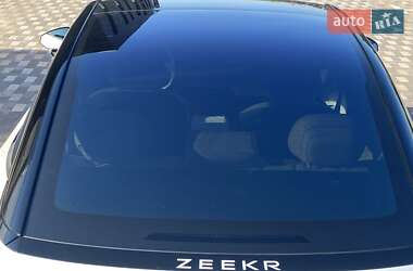 Седан Zeekr 007 2024 в 