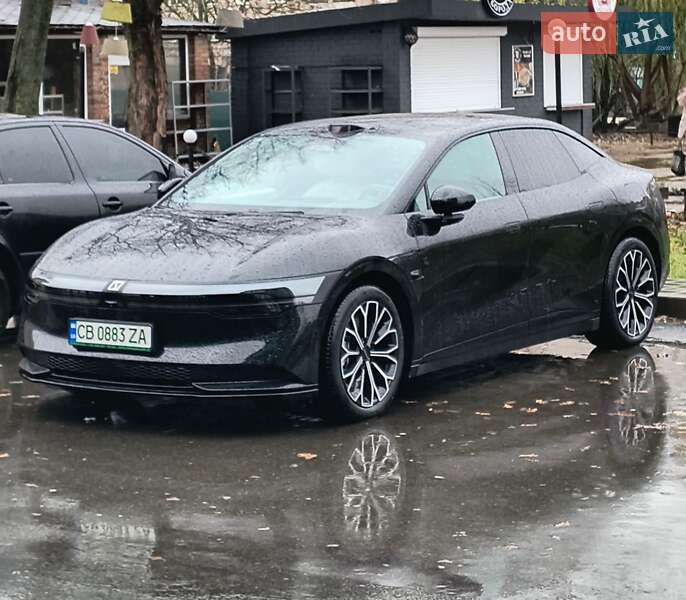 Седан Zeekr 007 2024 в Чернігові