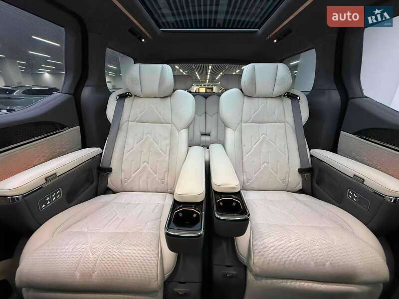 Мінівен Zeekr 009 2024 в Погребах фото 10 Мінівен Zeekr 009 2024 в Погребах