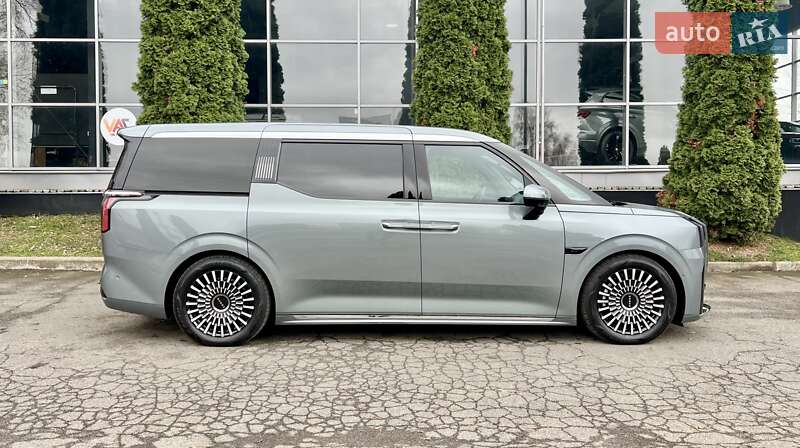 Мінівен Zeekr 009 2024 в Києві