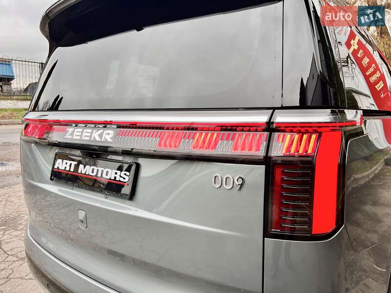 Мінівен Zeekr 009 2024 в Києві