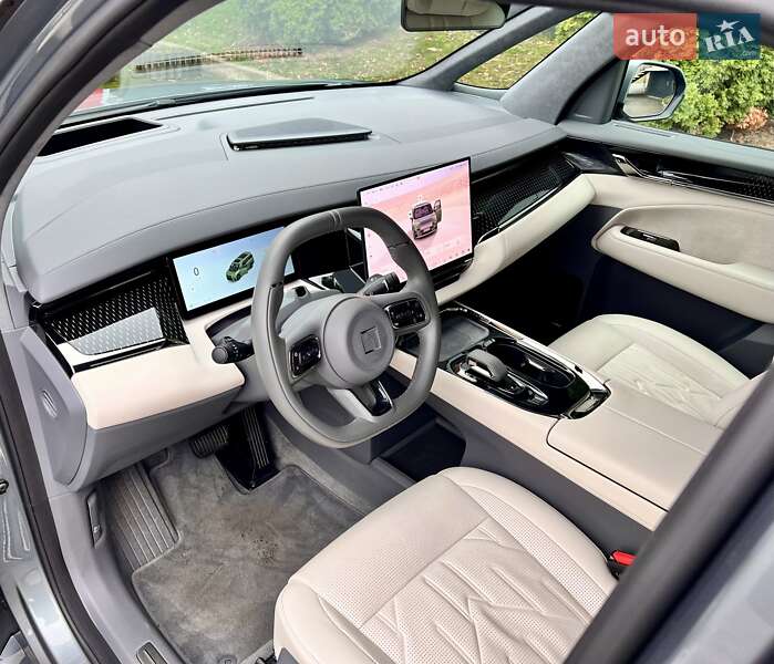 Мінівен Zeekr 009 2024 в Києві