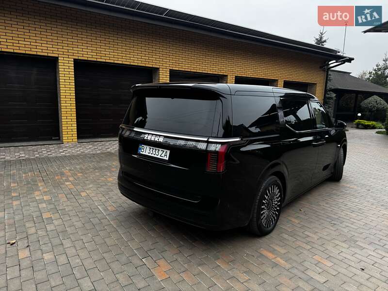 Минивэн Zeekr 009 2024 в Полтаве фото 9 Минивэн Zeekr 009 2024 в Полтаве