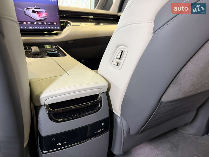 Мінівен Zeekr 009 2024 в Києві