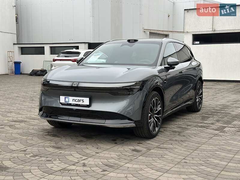 Внедорожник / Кроссовер Zeekr 7X 2024 в 