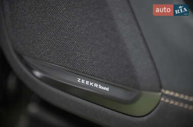 Внедорожник / Кроссовер Zeekr 7X 2024 в 