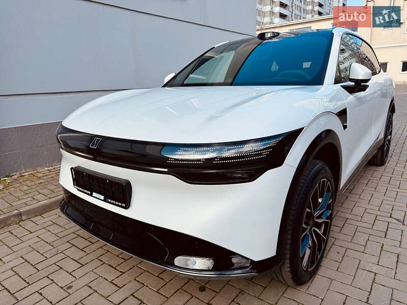 Внедорожник / Кроссовер Zeekr 7X 2024 в 