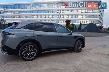 Позашляховик / Кросовер Zeekr 7X 2024 в 
