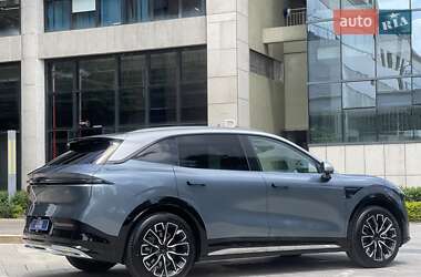 Внедорожник / Кроссовер Zeekr 7X 2025 в 