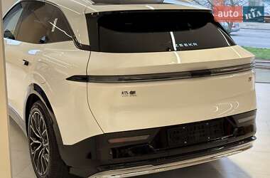 Позашляховик / Кросовер Zeekr 7X 2025 в 
