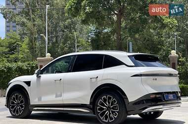 Позашляховик / Кросовер Zeekr 7X 2025 в 