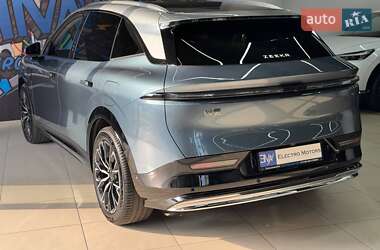 Позашляховик / Кросовер Zeekr 7X 2025 в 