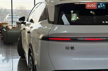 Внедорожник / Кроссовер Zeekr 7X 2025 в 