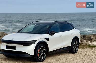 Внедорожник / Кроссовер Zeekr 7X 2025 в 