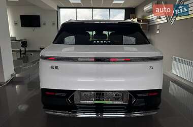 Внедорожник / Кроссовер Zeekr 7X 2025 в 