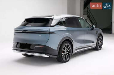 Позашляховик / Кросовер Zeekr 7X 2025 в 