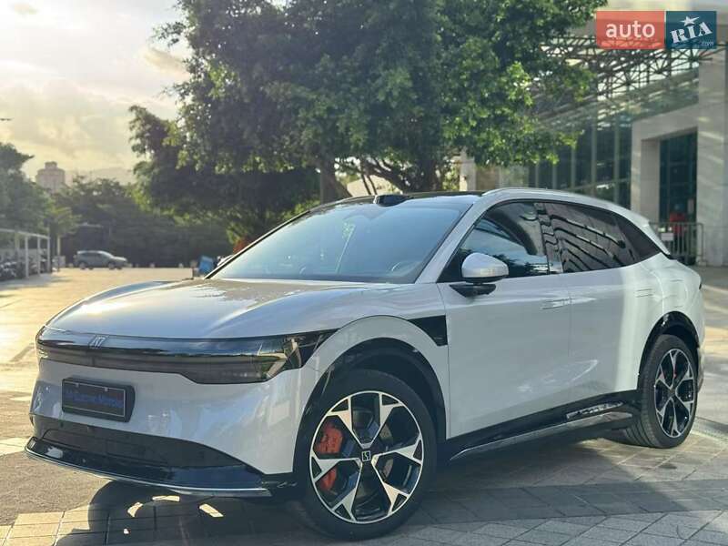 Позашляховик / Кросовер Zeekr 7X 2025 в 