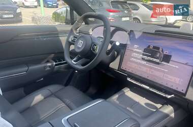 Внедорожник / Кроссовер Zeekr 7X 2025 в 