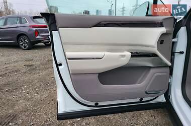 Позашляховик / Кросовер Zeekr 7X 2025 в 