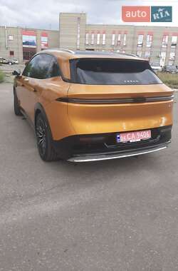 Внедорожник / Кроссовер Zeekr 7X 2024 в 