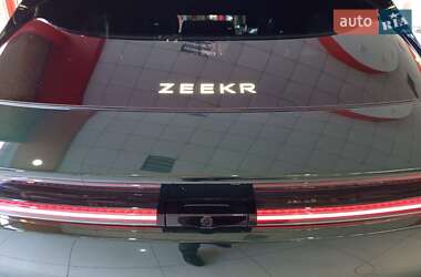 Внедорожник / Кроссовер Zeekr 7X 2024 в 