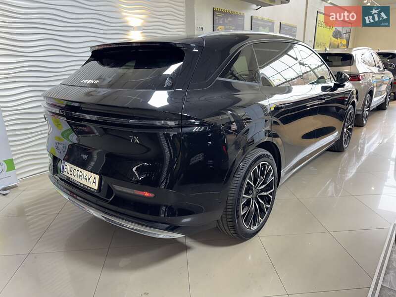 Позашляховик / Кросовер Zeekr 7X 2025 в Києві