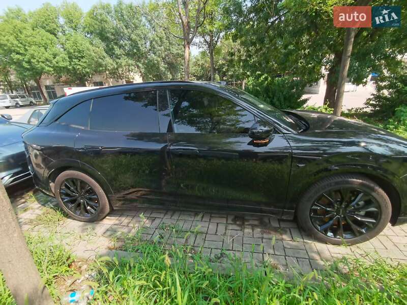 Позашляховик / Кросовер Zeekr 7X 2024 в Києві