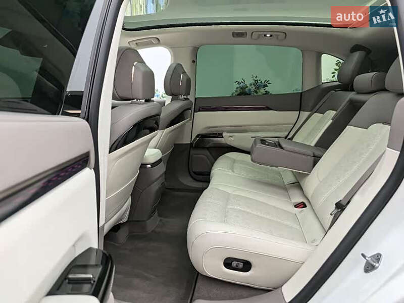 Позашляховик / Кросовер Zeekr 7X 2024 в Києві