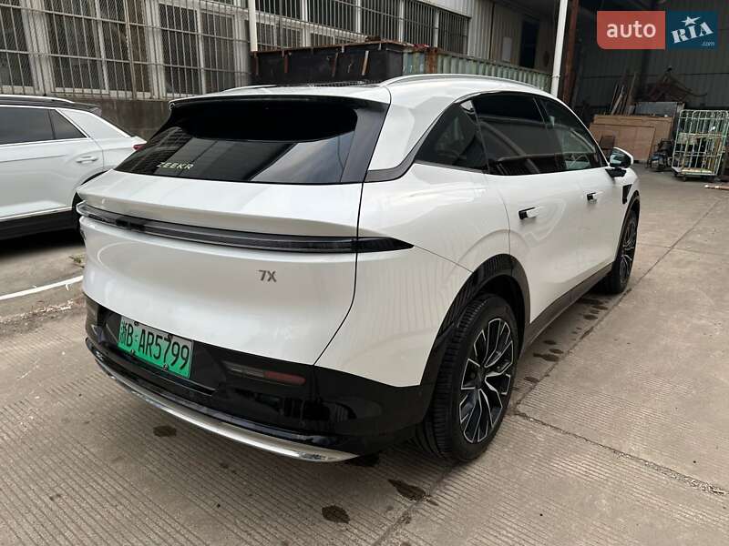 Внедорожник / Кроссовер Zeekr 7X 2024 в Днепре