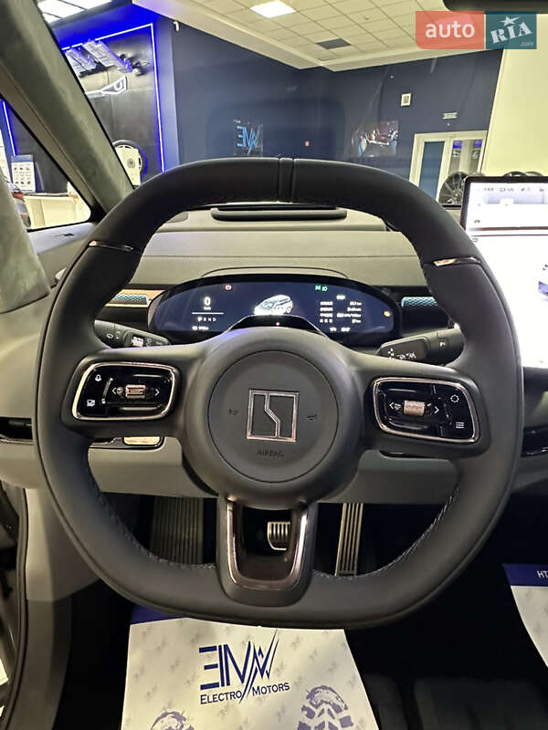 Минивэн Zeekr Mix 2024 в Кропивницком