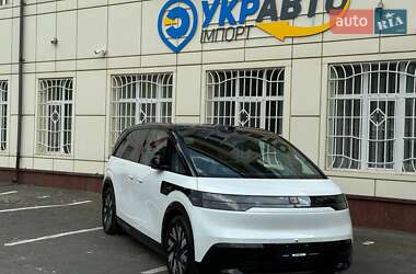 Мінівен Zeekr Mix 2024 в 