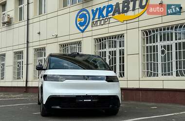 Мінівен Zeekr Mix 2024 в 