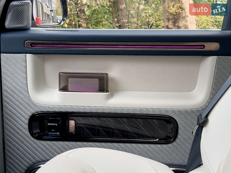 Мінівен Zeekr Mix 2025 в Києві