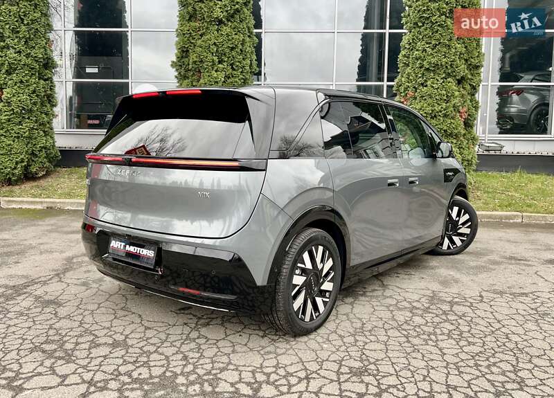 Мінівен Zeekr Mix 2024 в Києві
