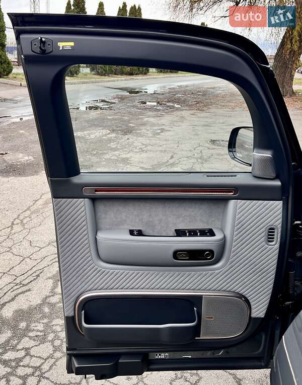 Мінівен Zeekr Mix 2024 в Києві