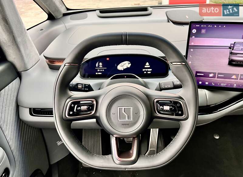 Мінівен Zeekr Mix 2024 в Києві