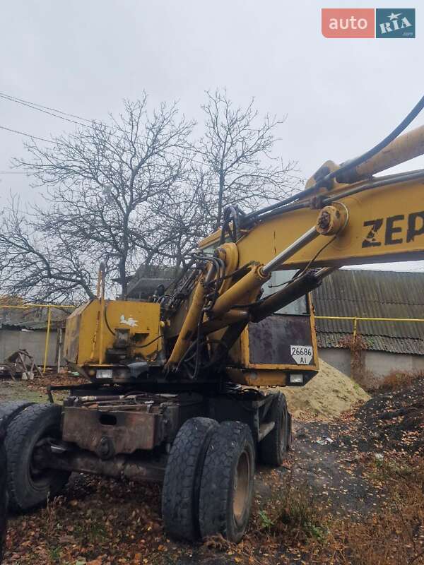 Экскаватор погрузчик Zeppelin ZM13 1994 в Ладыжине